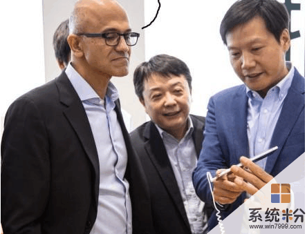 国内手机厂商学习之风传至国外, 微软CEO参观小米之家获雷军赠MIX2(4)