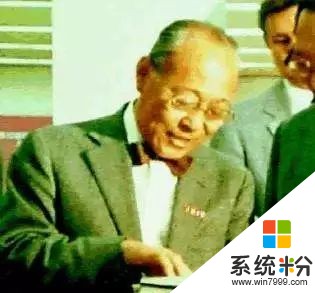 他曾是中国首富, 敢于叫板IBM, 差点扼杀了微软! 如果让他成功了, 那么苹果或将不复存在。。(21)