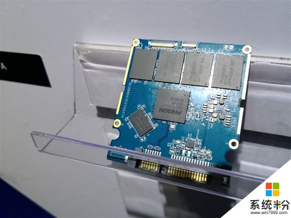 影驰首秀超级SSD：全新主控＋8TB容量！(6)