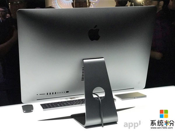 最强Mac电脑 工作站级别一体机iMac Pro发布
