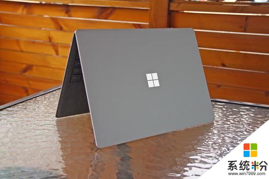 谁是赢家 惠普Spectre 13对比微软Surface Laptop(4)