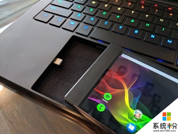 Razer项目Linda展示 由Android手机驱动的笔记本电脑(8)