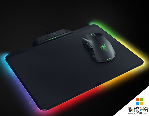 雷蛇正式推出HyperFlux无线充电鼠标套装：双1680色RGB(1)