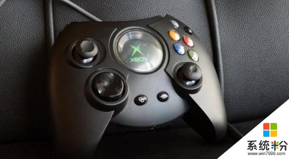 微软初代Xbox手柄复刻版将在3月底发售 售价70美元！(2)