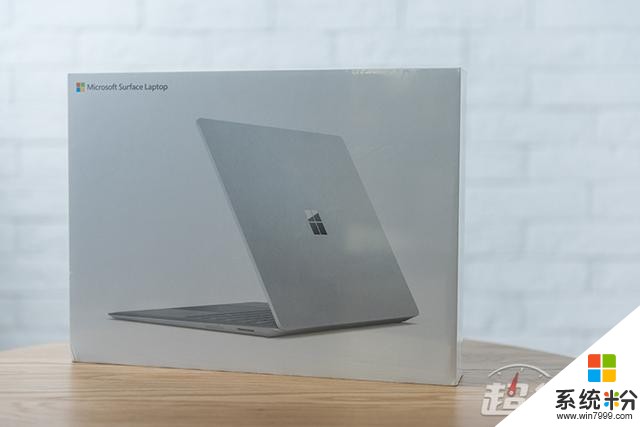 微软推出Windows 10 Pro版Surface Laptop，售价贵100美元(1)