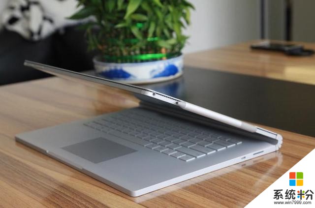 笔记本也能“吃鸡”？微软Surface Book 2开箱实测 办公游戏双优(3)