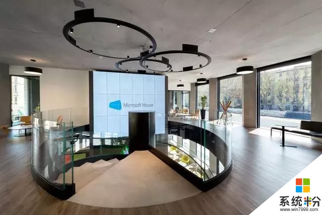 以城市、运动和自然为主题，​7500m²微软米兰总部办公空间设计(4)