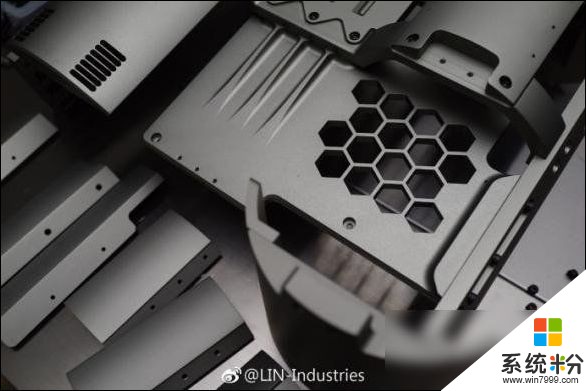 林俊杰晒《星球大战》造型主机 配NV Titan V！(5)