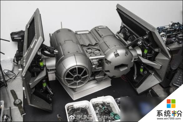 林俊杰晒《星球大战》造型主机 配NV Titan V！(7)