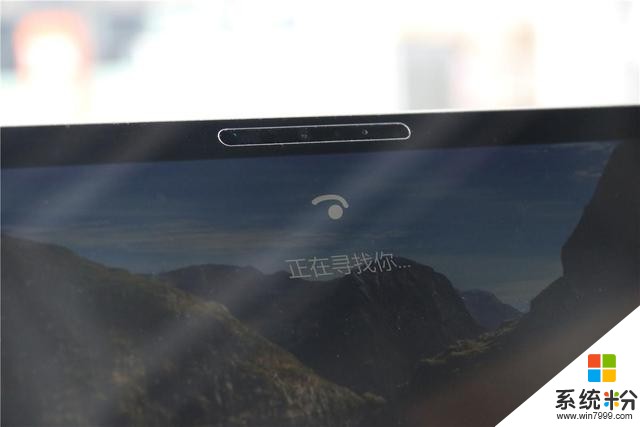 威胁到苹果MacBook的便携笔记本，微软Surface Pro 5究竟如何？(10)
