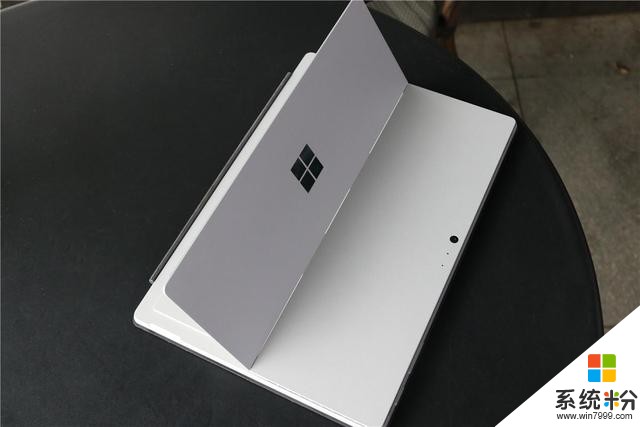 威胁到苹果MacBook的便携笔记本，微软Surface Pro 5究竟如何？(12)
