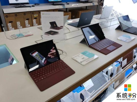继微软官方商店之后百思买也展出了Surface Go(3)