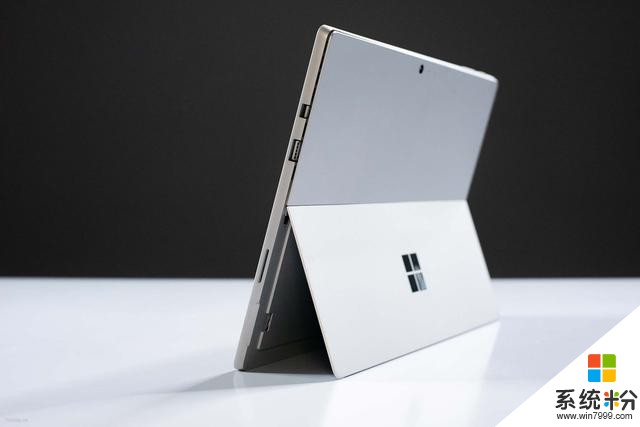 距离微软发布会还有几天，有人已经把新 Surface Pro 6 曝光了(2)