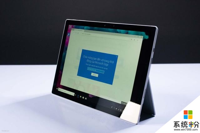 微软Surface Pro 6全曝光 还能打苹果MBP吗？(3)