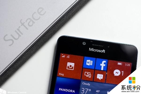 微软手机死灰复燃？SurfacePhone要打破双平台地位？(1)