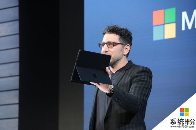 微软更新 Surface 产品线：除了更强的电脑，还有无线降噪耳机(1)