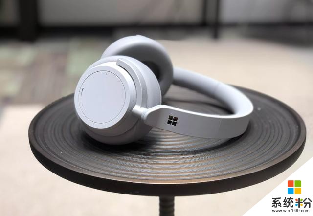 微软推出2400元的“保暖耳罩”：内置AI，还能打电话听音乐(3)