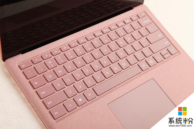 双11送女友准没错 微软Surface Laptop 2灰粉金开箱(6)