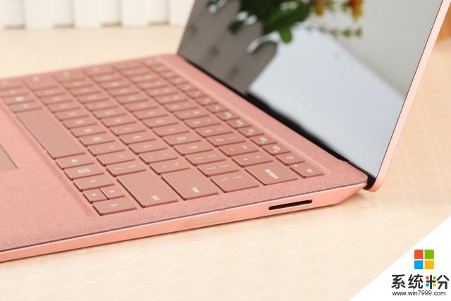 雙11送女友準沒錯 微軟Surface Laptop 2灰粉金開箱(10)