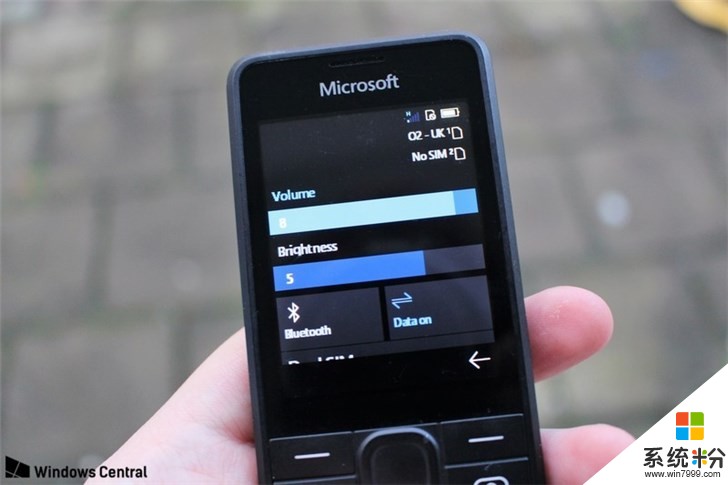微软牌未发布功能机曝光：系统像Windows Phone(3)
