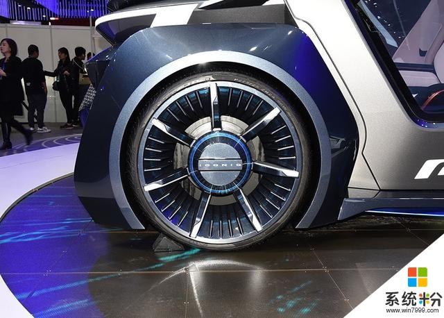 联合微软公司，在迪拜生产首辆自动驾驶汽车，将在四季度量产(10)