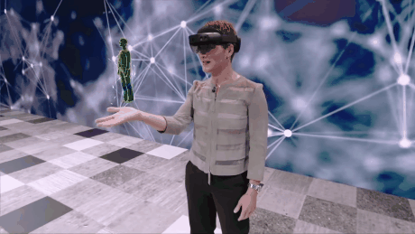 微软HoloLens全息影像造出第二个你，张口飙外语无需同声传译(3)
