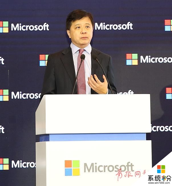 微软全球副总裁洪小文：AI在智慧方面与人类有很遥远的距离(1)