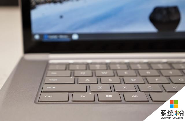 15寸微软SurfaceLaptop3笔记本评测：大尺寸是你要的吗？(7)