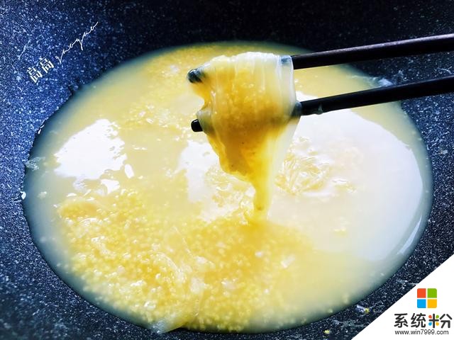 老妈熬制了几十年的小米粥，轻松熬出小米油，方法简单实用还滋补(10)
