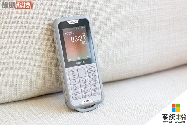 诺基亚800三防手机上手图赏：一部坚固耐用的手机(2)