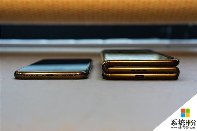TCL展示两款折叠屏手机，三折屏与抽拉屏，预计明年上市(4)
