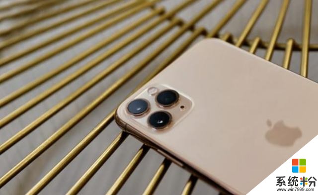 iPhone12Pro真機曝光，正麵顏值超高，翻到背麵我哭了(3)