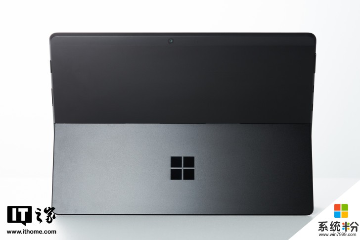 【IT之家开箱】微软Surface Pro X图赏：纤薄典雅，轻巧畅连(11)