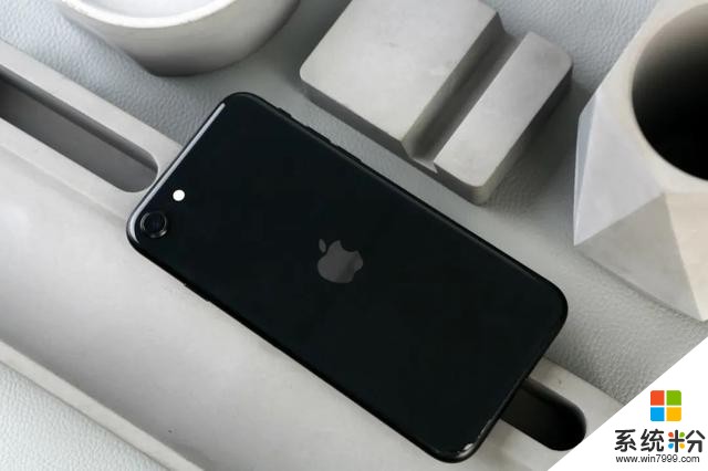 以“小”為美｜蘋果新iPhone SE憑什麼令人心動？(8)