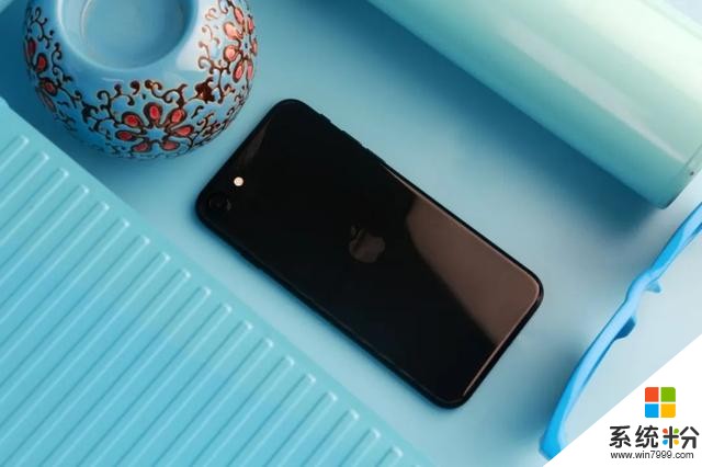 以“小”为美｜苹果新iPhone SE凭什么令人心动？(12)
