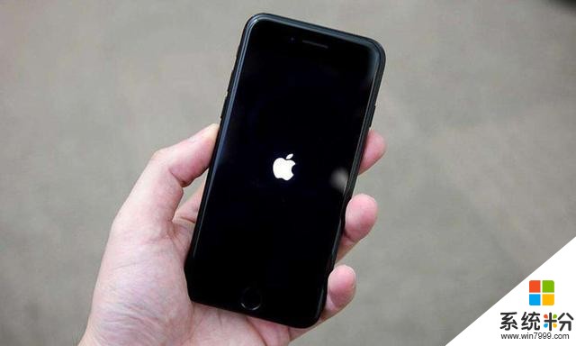 蘋果公司突然宣布！iPhone最高直降2000元，國產手機麵臨嚴峻考驗(1)
