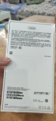 iPhone 11用户实物欣赏：刘海不变 OLED版配三镜头(20)