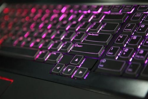 哪位说说外星人电脑键盘怎么换颜色