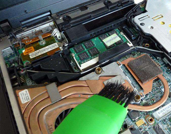 筆記本電腦拆機除塵有哪些步驟？