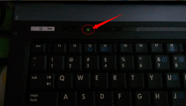 笔记本开机键盘锁住了怎么办？