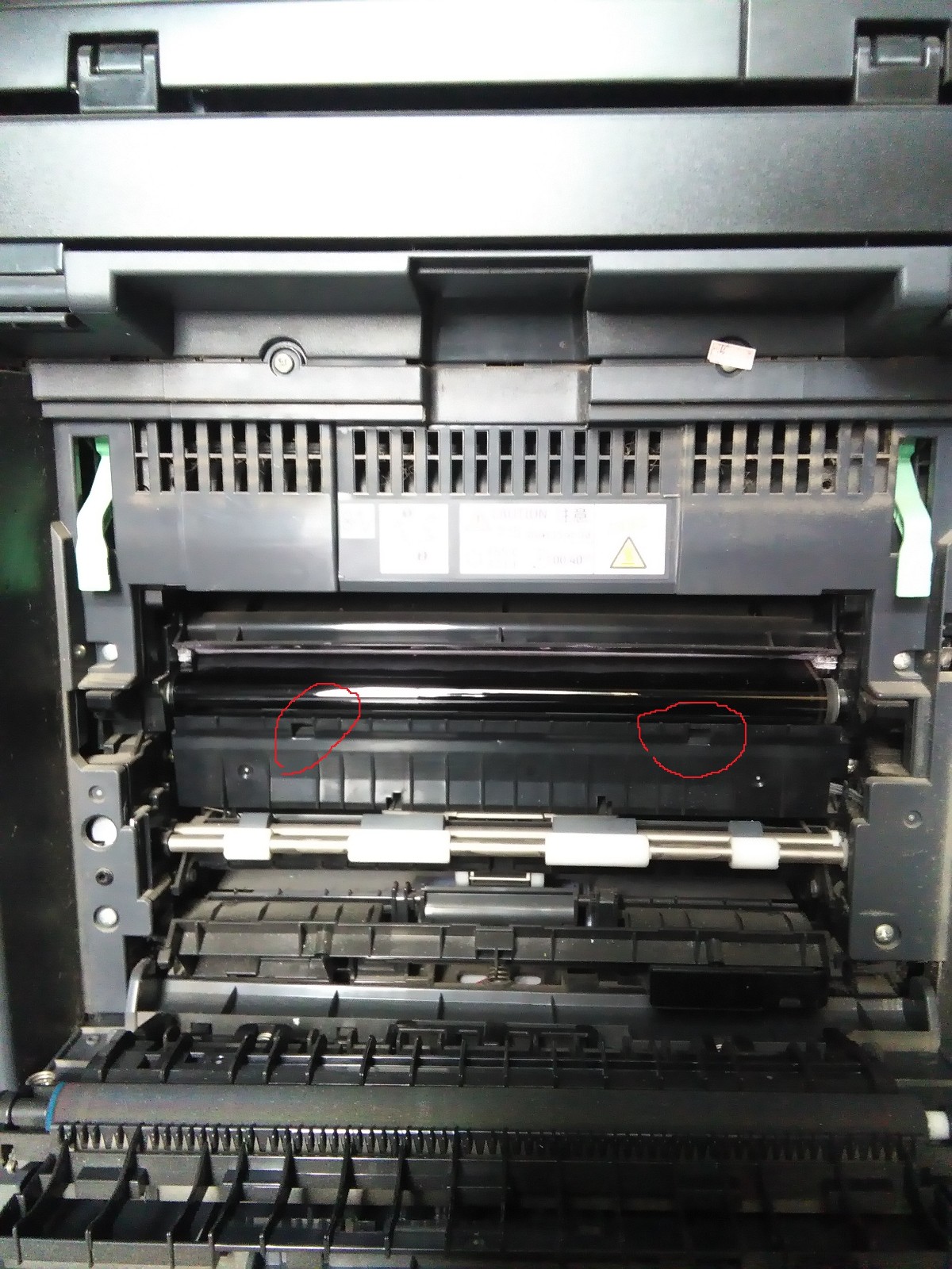 富士施樂清潔打印機傳感器該如何操作？