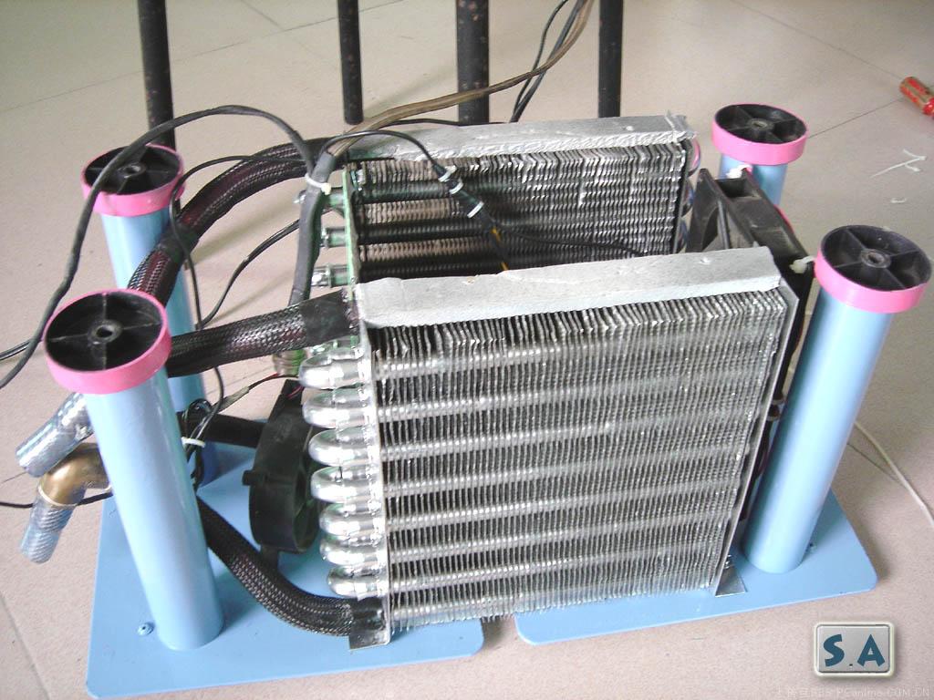 一體機水冷散熱器和風冷散熱器相比哪個更好？