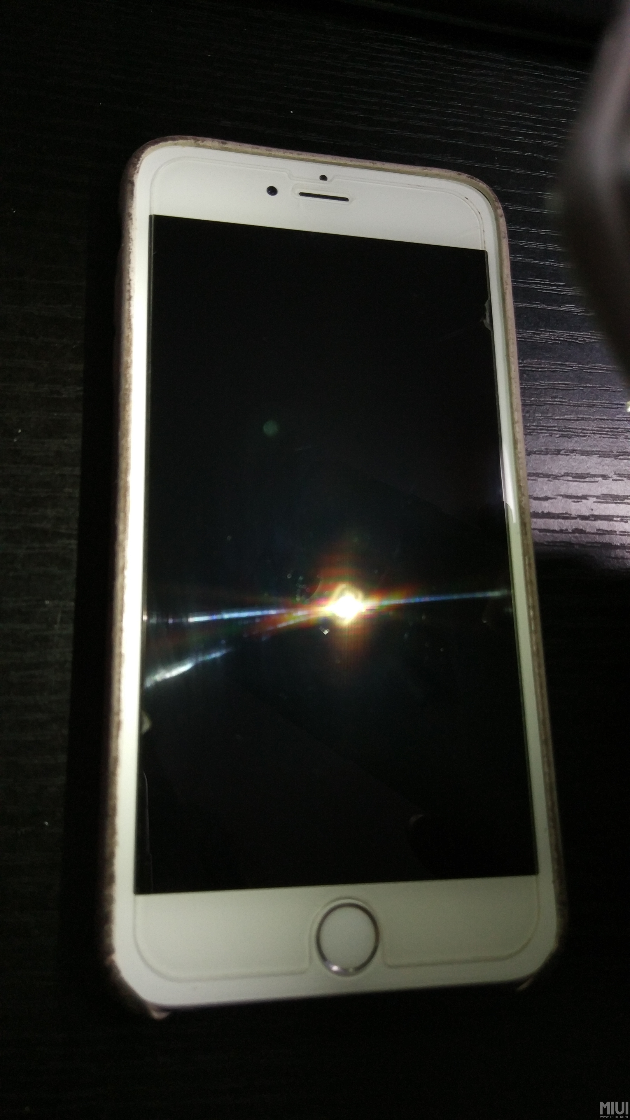 我想知道iphone6plus玻璃屏多少钱
