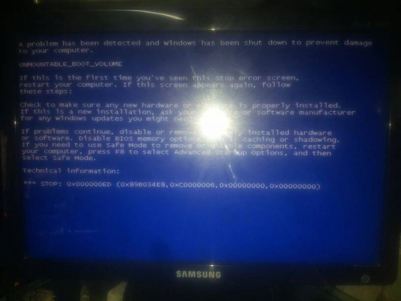 電腦藍屏開不了機，求解