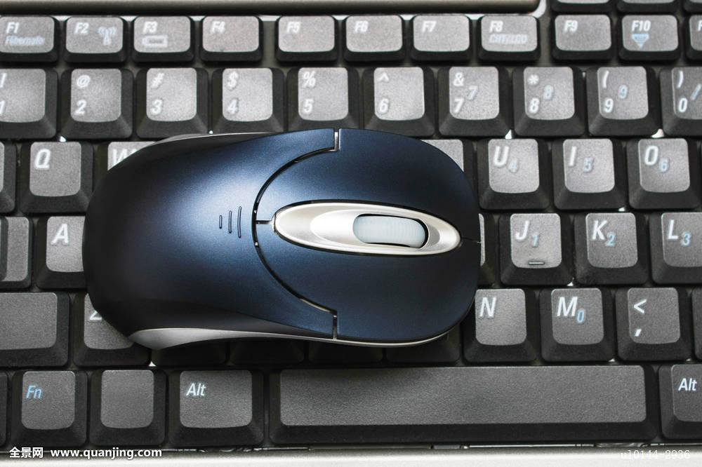 电脑系统异常鼠标键盘动不了怎么办