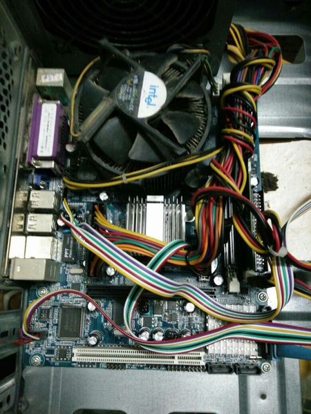 电脑主板电源线的插法谁了解？