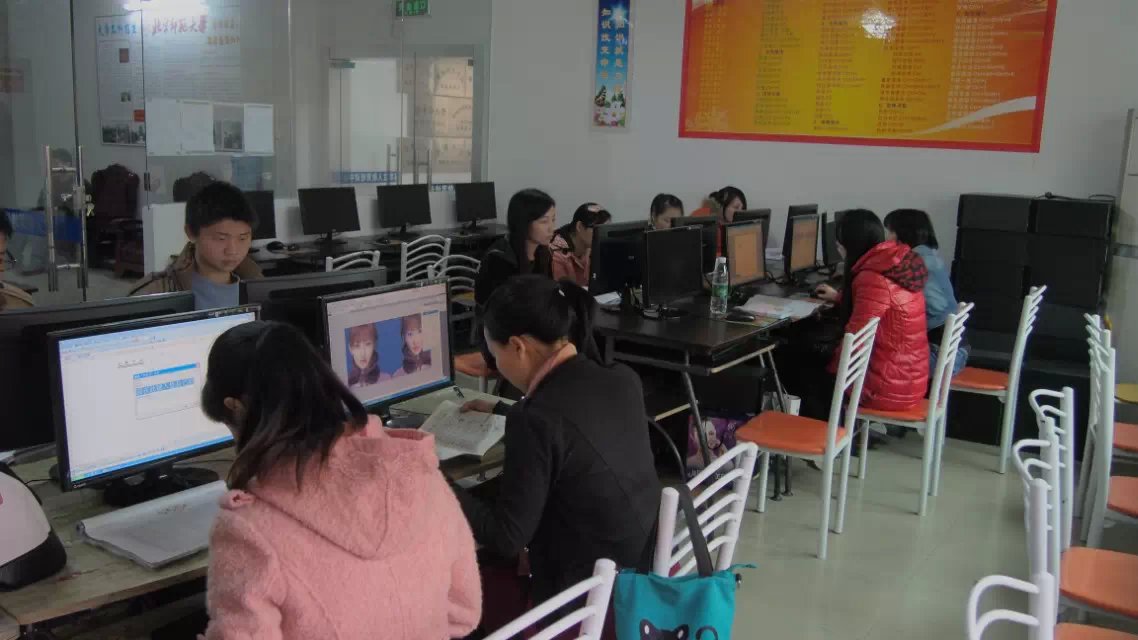 深圳的电脑培训班一般要多少钱？