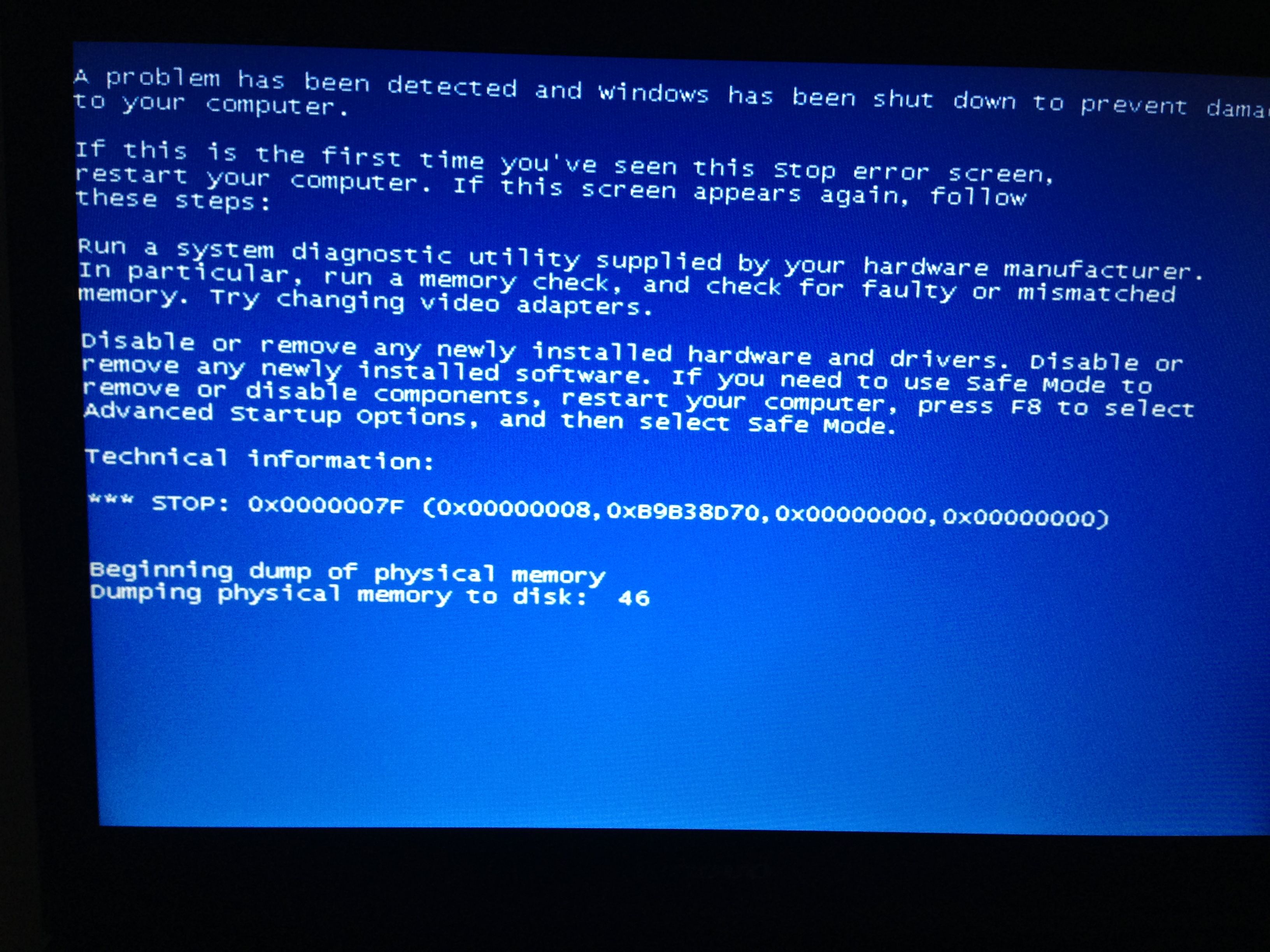 电脑出现蓝屏asus怎么解决