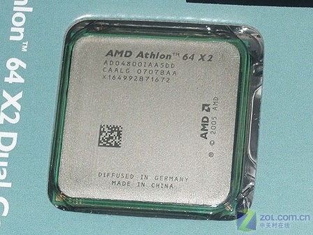 配置4；cpu:amd 64 X2 双核245(秒CPU5200+240.7750)内存:2G金士顿 硬盘:希捷80G 7200转主板盈通全固态电容DDR3大主板显卡:（大板)盈通240真