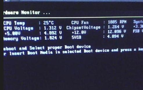电脑黑屏无法开机，硬盘风扇可以运行，不能进去BIOS